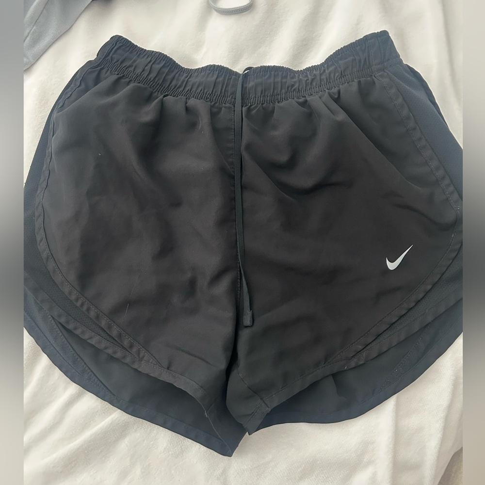 Athletic Shorts / Nike